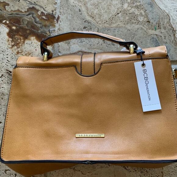 NEW BCBGeneration Dylan messenger bag mustard yellow medium tan fringe detail - Picture 4 of 12